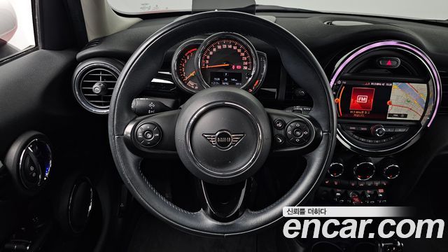 Mini Cooper 2020 — photo 19