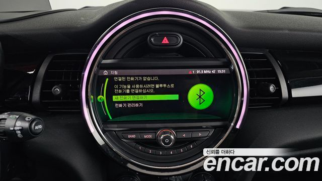Mini Cooper 2020 — photo 27