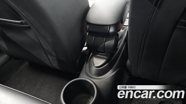 Mini Cooper 2020 — photo 30