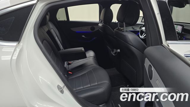 Mercedes-Benz GLC-Class 2020 — photo 17