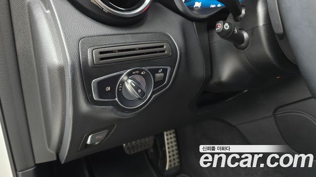 Mercedes-Benz GLC-Class 2020 — photo 26