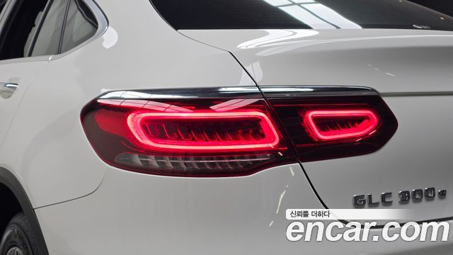 Mercedes-Benz GLC-Class 2020 — photo 9