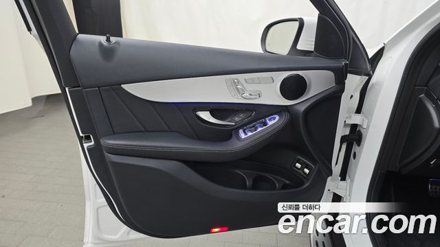 Mercedes-Benz GLC-Class 2020 — photo 14