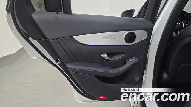 Mercedes-Benz GLC-Class 2020 — photo 15