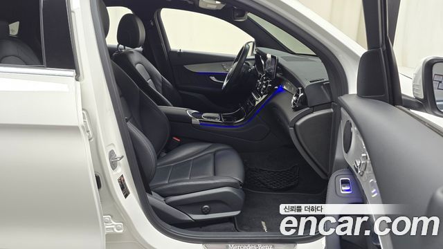 Mercedes-Benz GLC-Class 2020 — photo 16
