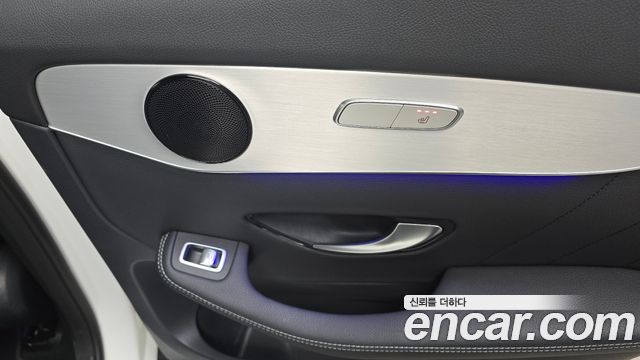 Mercedes-Benz GLC-Class 2020 — photo 29