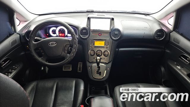 Kia Carens 2012 — photo 7