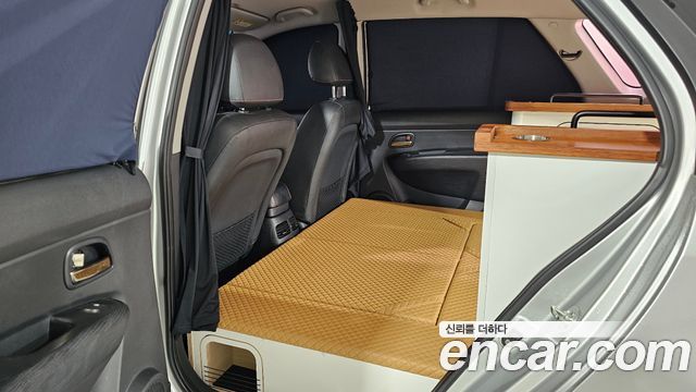 Kia Carens 2012 — photo 11