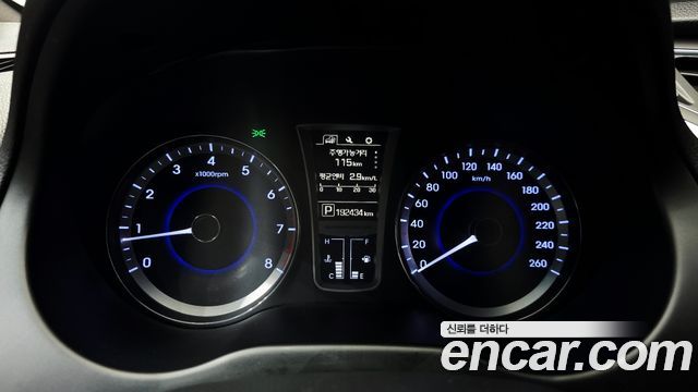 Hyundai Grandeur 2016 — photo 8
