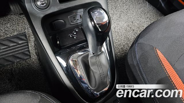 Renault Korea QM3 2014 — photo 9