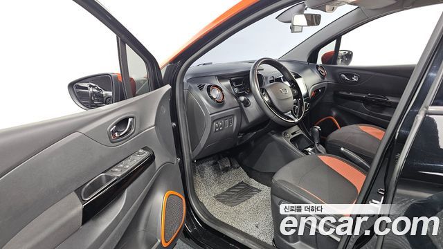 Renault Korea QM3 2014 — photo 10
