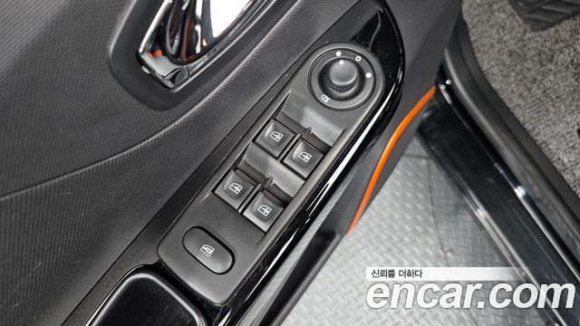 Renault Korea QM3 2014 — photo 12