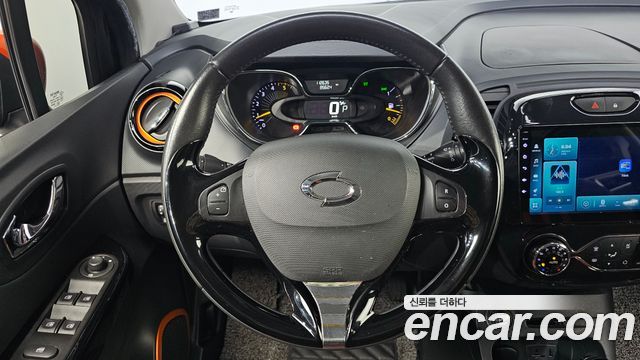 Renault Korea QM3 2014 — photo 15