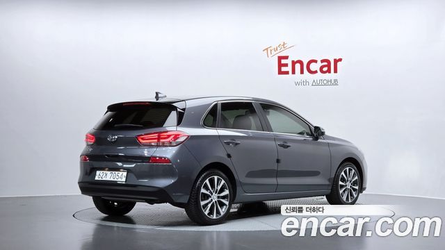 Hyundai i30 2018 — photo 2