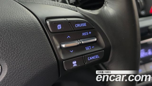 Hyundai i30 2018 — photo 20