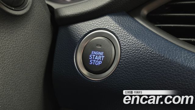 Hyundai i30 2018 — photo 26