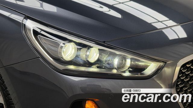 Hyundai i30 2018 — photo 8