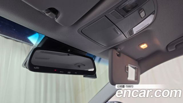 Hyundai i30 2018 — photo 29