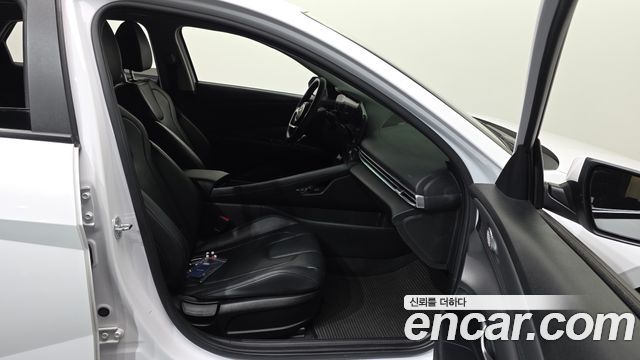 Hyundai AVANTE 2021 — photo 11