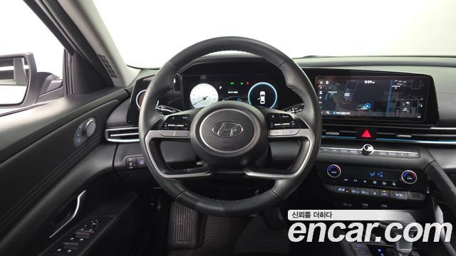 Hyundai AVANTE 2021 — photo 13