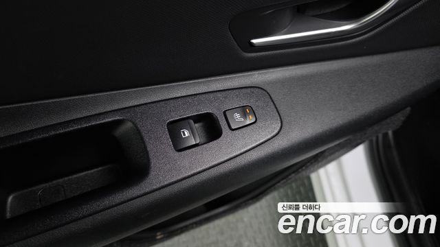 Hyundai AVANTE 2021 — photo 19
