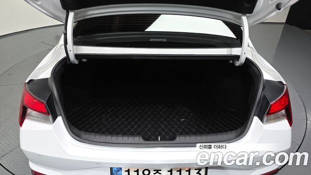 Hyundai AVANTE 2021 — photo 20