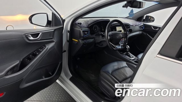 Hyundai Ioniq 2016 — photo 10