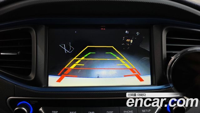 Hyundai Ioniq 2016 — photo 15