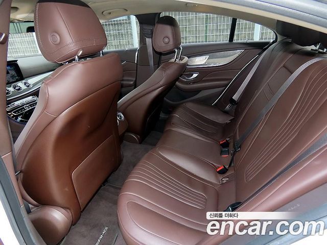 Mercedes-Benz CLS-Class 2020 — photo 6