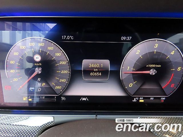 Mercedes-Benz CLS-Class 2020 — photo 9