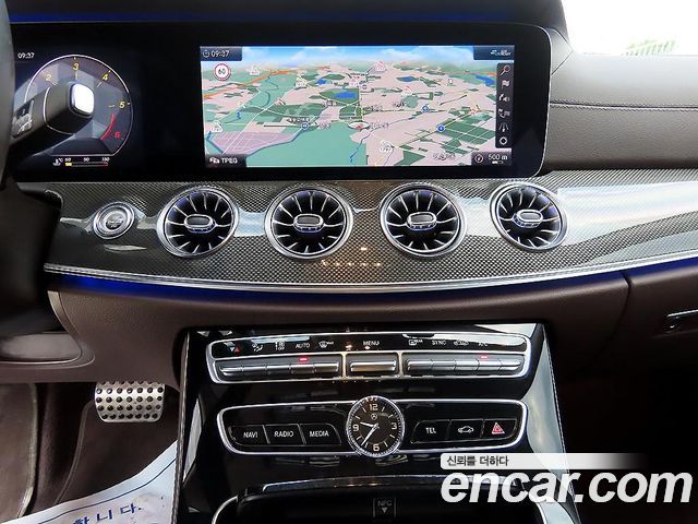Mercedes-Benz CLS-Class 2020 — photo 14