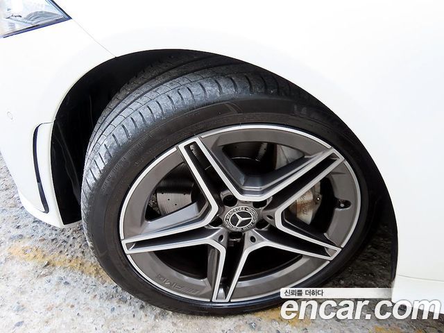 Mercedes-Benz CLS-Class 2020 — photo 20