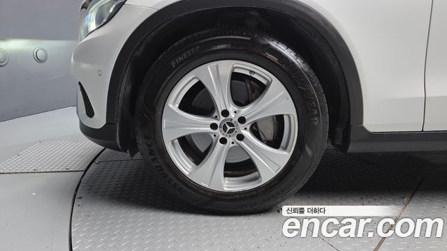 Mercedes-Benz GLC-Class 2017 — photo 5