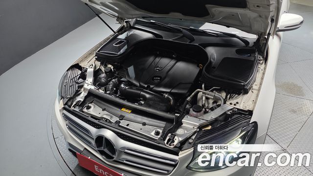Mercedes-Benz GLC-Class 2017 — photo 6