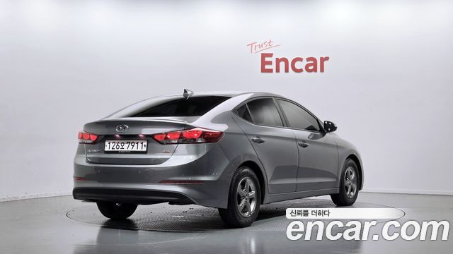 Hyundai AVANTE 2017 — photo 4