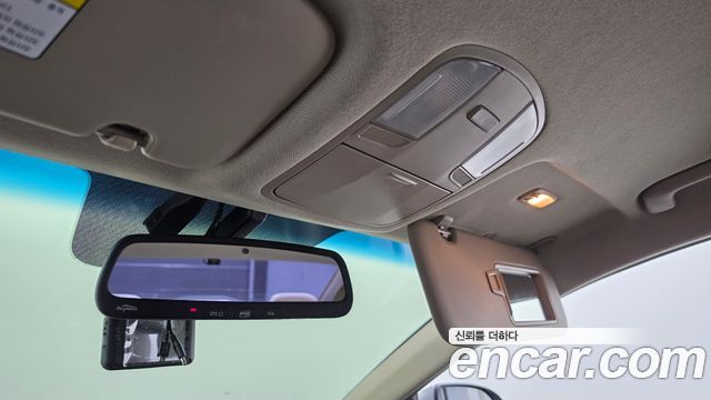 Hyundai AVANTE 2017 — photo 22