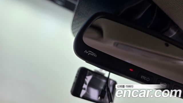 Hyundai AVANTE 2017 — photo 28