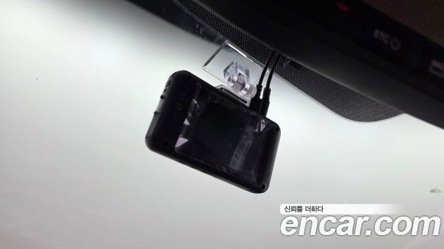 Hyundai AVANTE 2017 — photo 30
