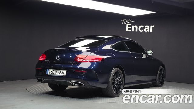 Mercedes-Benz C-Class 2019 — photo 2