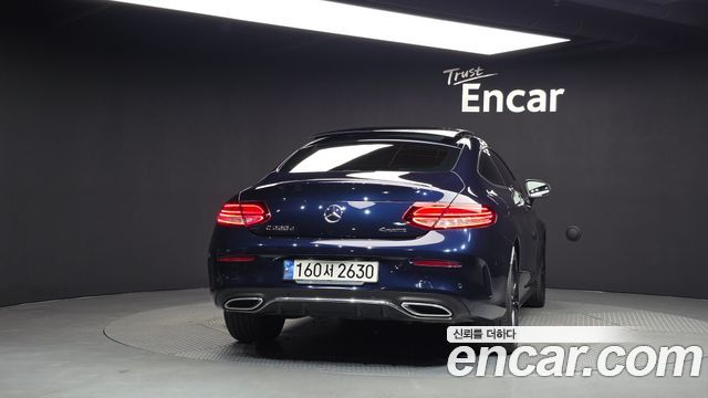 Mercedes-Benz C-Class 2019 — photo 4