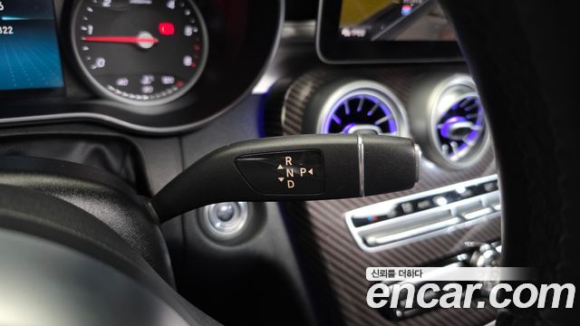 Mercedes-Benz C-Class 2019 — photo 9