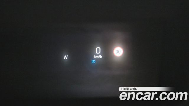 Mercedes-Benz C-Class 2019 — photo 17