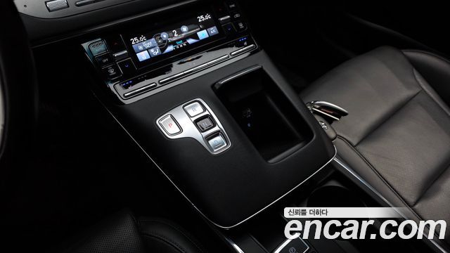 Hyundai Grandeur 2023 — photo 9