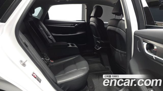 Hyundai Grandeur 2023 — photo 11