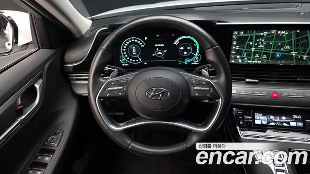 Hyundai Grandeur 2023 — photo 13