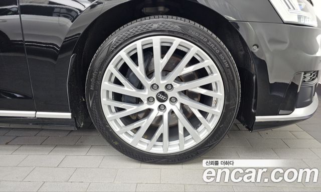 Audi A8 2021 — photo 7