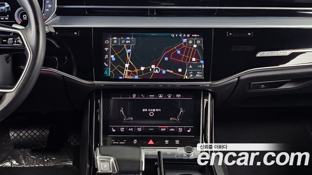 Audi A8 2021 — photo 27