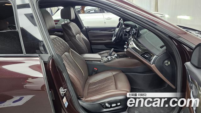 BMW Gran Turismo 2018 — photo 11