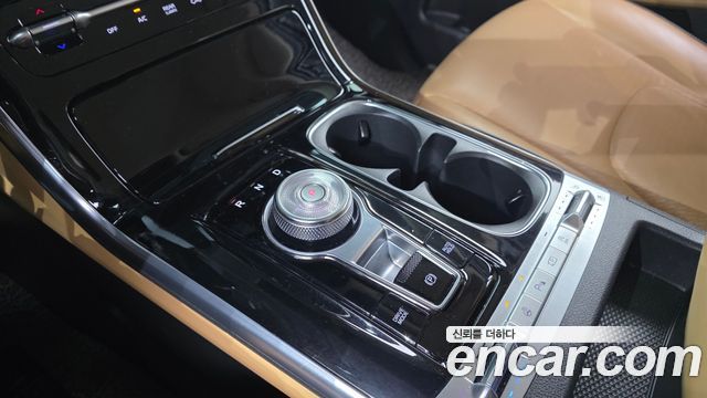 Kia Canival 2021 — photo 12