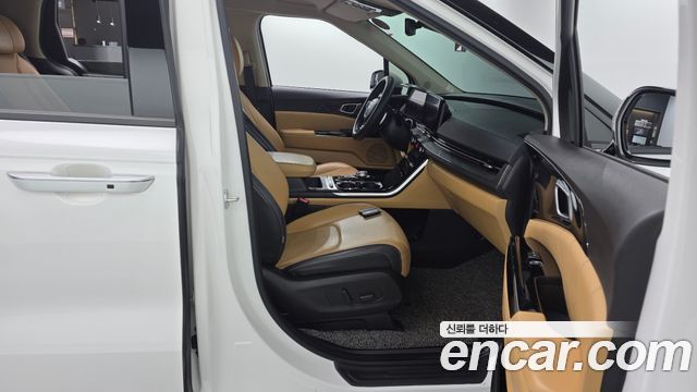 Kia Canival 2021 — photo 18